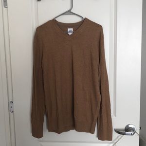 Gap v neck sweater